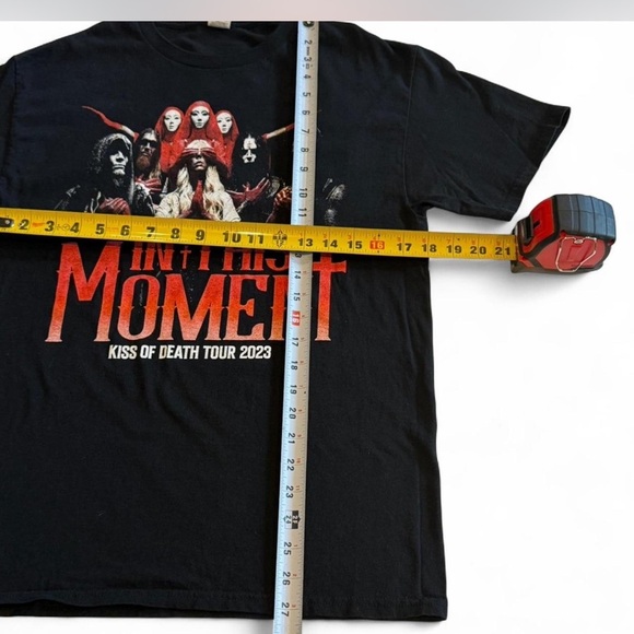 In This Moment “Kiss Of Death” 2023 Tour T-shirt Medium - Picture 5 of 5